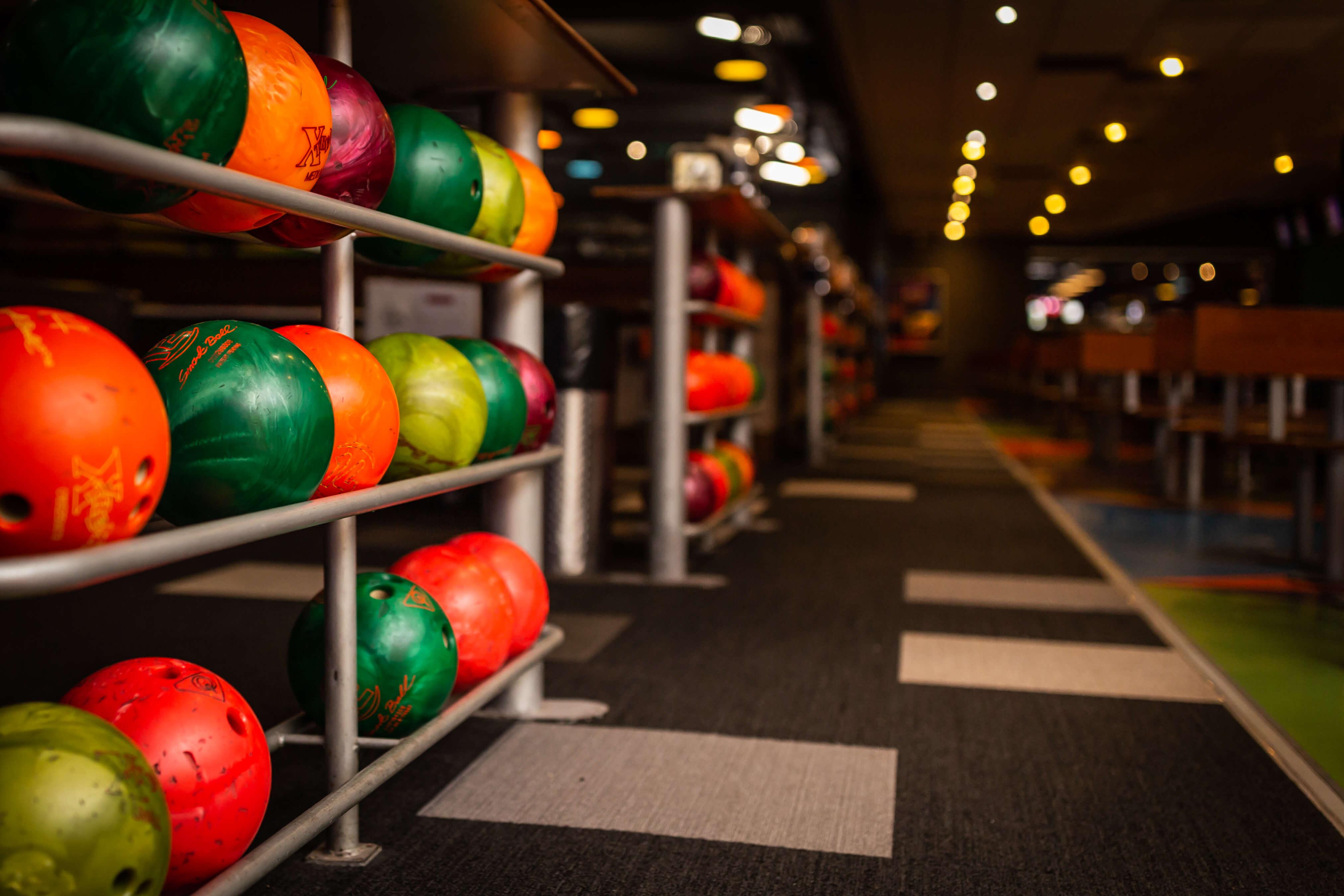 Bowling Balls Rack Bright Tenpin